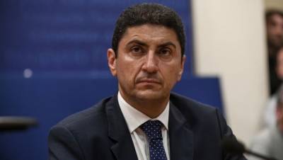 Αυγενάκης: Στην UEFA για απαξιωτικά σχόλια σε βάρος ελληνικής ομάδας