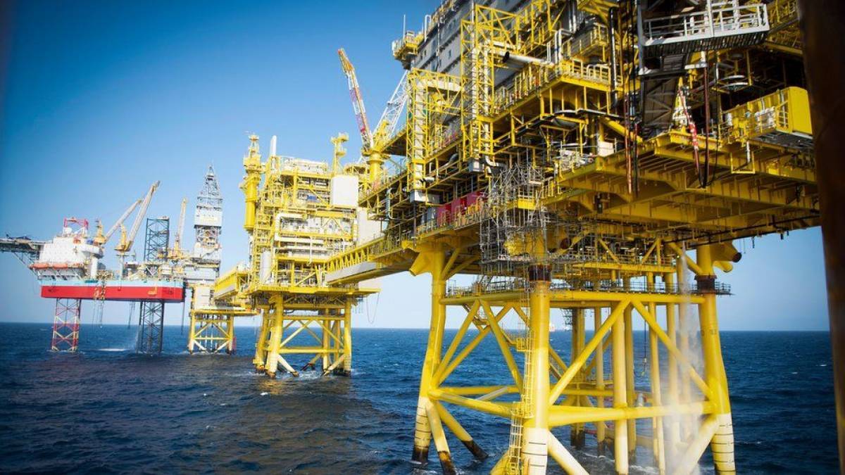 Το πετρέλαιο «αντιστέκεται» στην Όμικρον- Μικρή άνοδος για τις τιμές