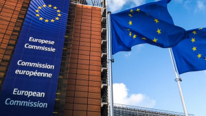 Θερινές προβλέψεις Κομισιόν: Πρωτοφανής πληθωρισμός- Αναμένεται να μειωθεί το 2023