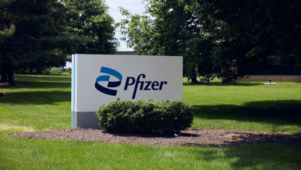 Pfizer: Πτώση 42% στα έσοδα το 2023-Χαμηλή ζήτηση φαρμάκων Covid