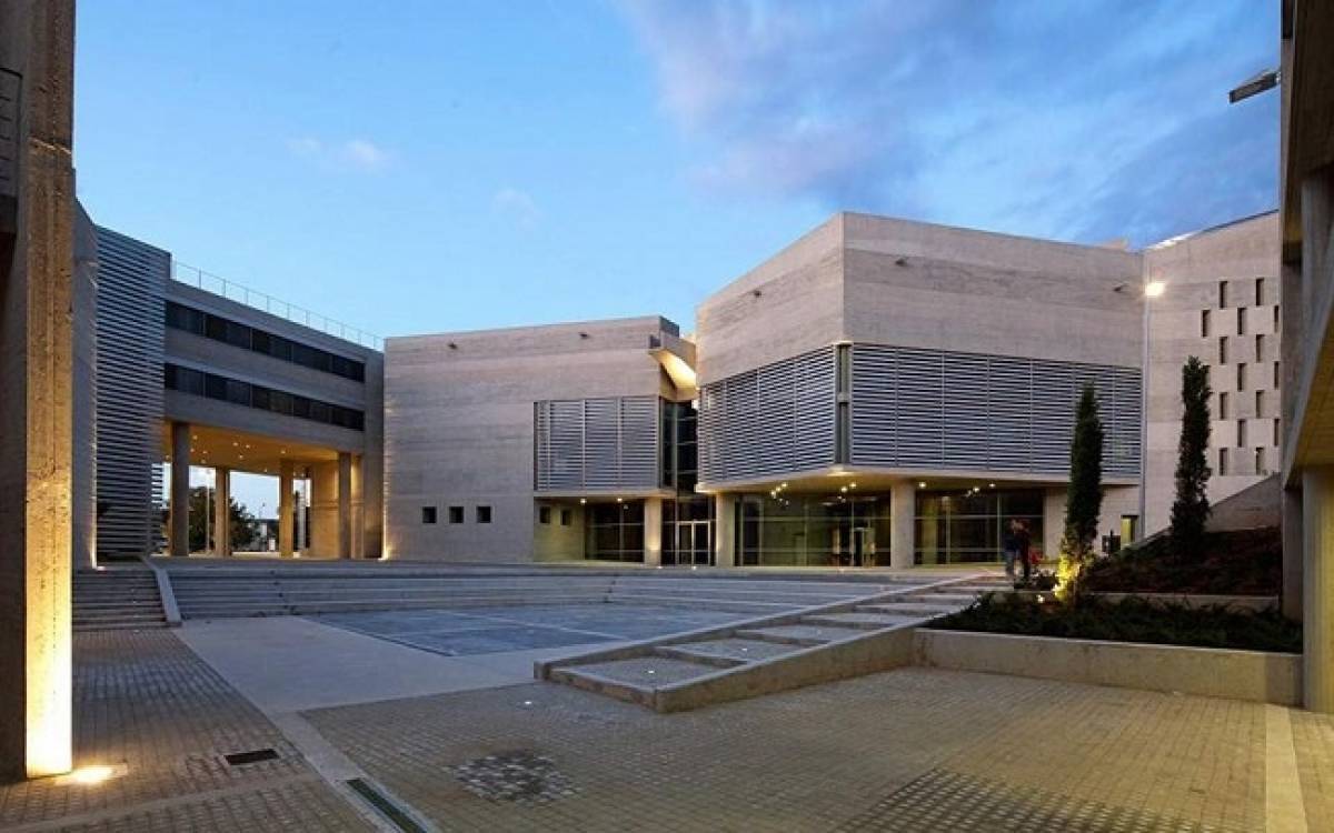Εμπρηστικός μηχανισμός στο δημαρχιακό μέγαρο Θεσσαλονίκης