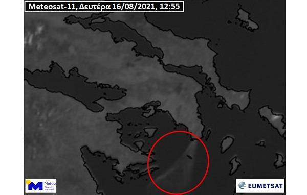 Ορατός από το διάστημα ο καπνός από την Κερατέα