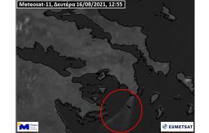 Ορατός από το διάστημα ο καπνός από την Κερατέα