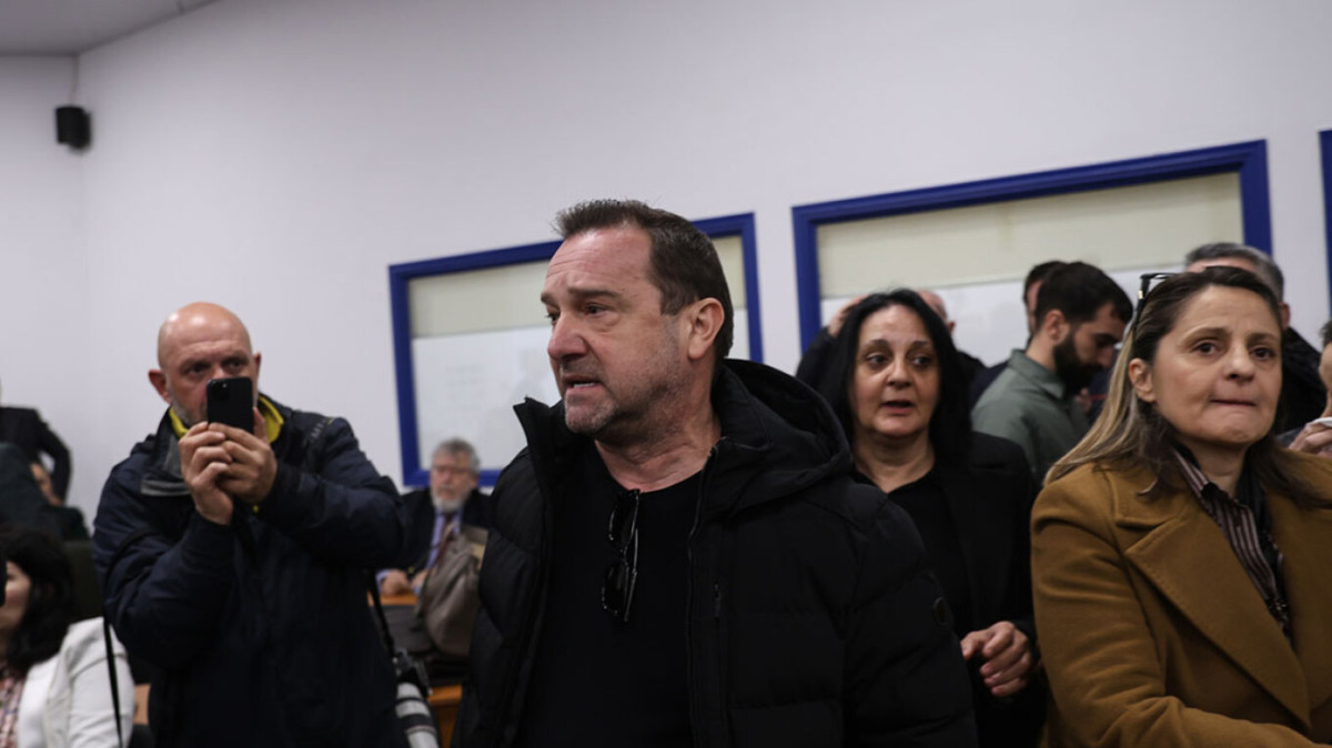 Πυρά Νίκου Πλακιά κατά Μητσοτάκη και Φλωρίδη: Λυπάμαι που έλεγα ότι πιστεύω στην Ελληνική Δικαιοσύνη