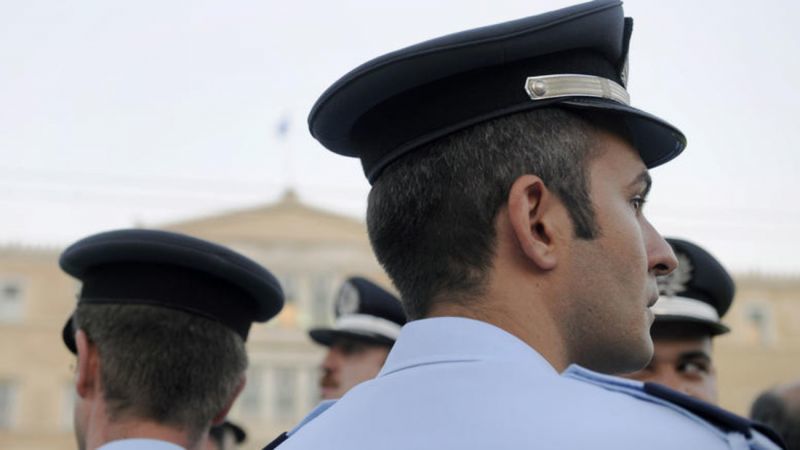 Ένστολοι κατά Τσίπρα: Ξέχασες να μας δώσεις μέρισμα