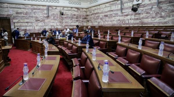 Βουλή: Εγκρίθηκαν κατά πλειοψηφία οι νέοι ποινικοί Κώδικες