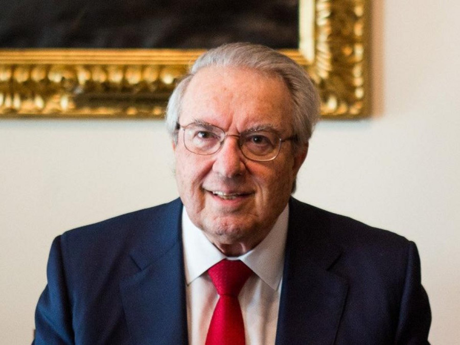 Μπαμπινιώτης: Τα δημόσια πανεπιστήμια δεν πρέπει να φοβούνται τα ιδιωτικά