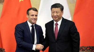 Συμβόλαια 15 δισ. δολαρίων υπέγραψαν Γαλλία και Κίνα