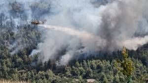 Οριοθετημένη η φωτιά στα Βίλια-41 πυρκαγιές το τελευταίο 24ωρο