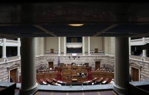 Τι περιλαμβάνει το νέο φορολογικό που κατατέθηκε στη Βουλή