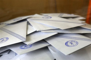 Δημοσκόπηση: Το 77% βλέπει συγκάλυψη στα Τέμπη-Περνάει τρίτος ο Βελόπουλος