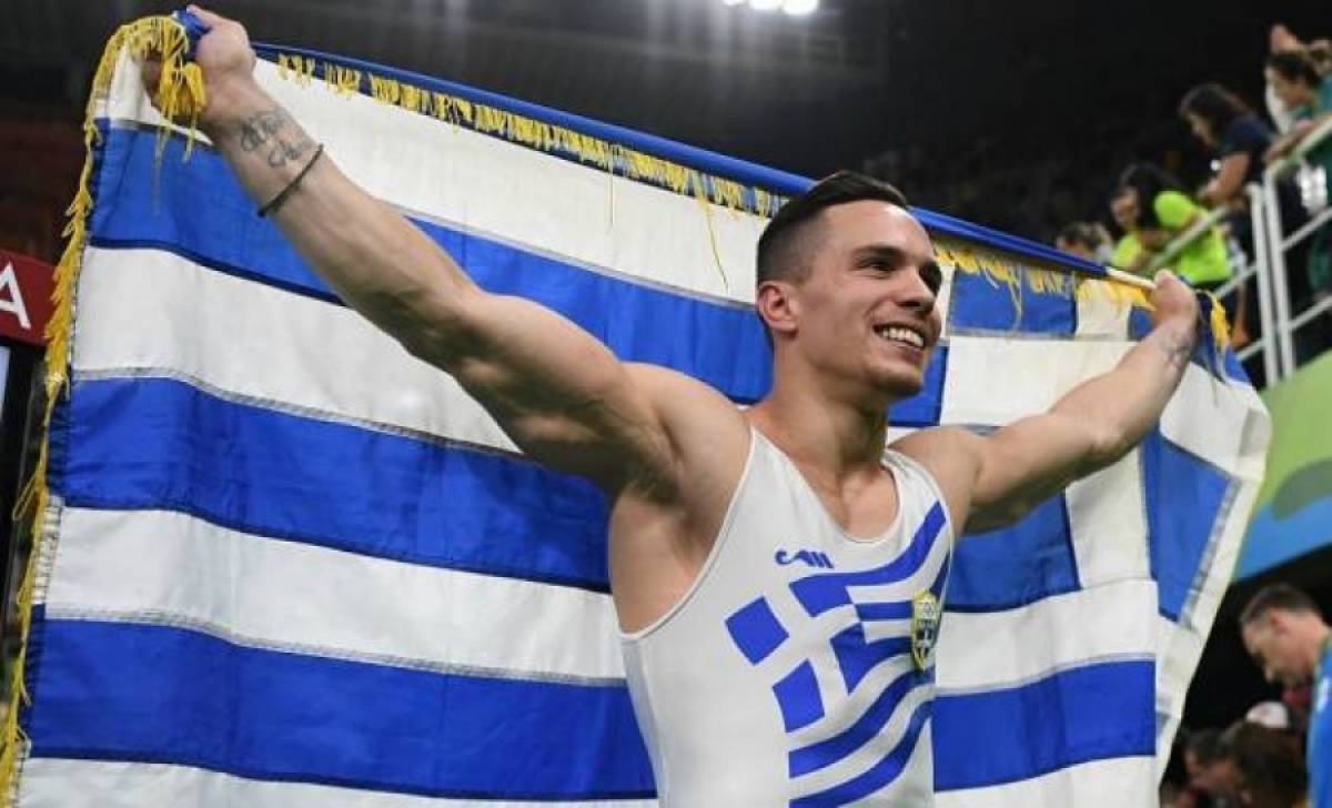 Η πολιτική ηγεσία υποκλίνεται στον Λευτέρη Πετρούνια