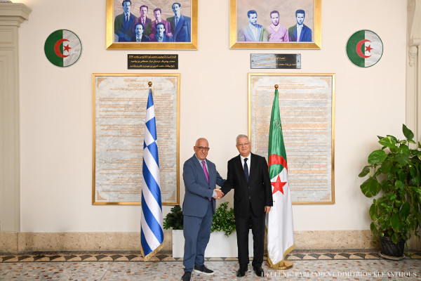 Κακλαμάνης: Σήμερα ξεκινά μια νέα ημέρα στην ιστορική φιλία μεταξύ της Ελλάδος και της Αλγερίας