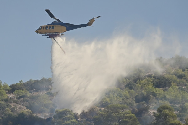 Πυρκαγιά στο όρος Ντεβάς στη Φλώρινα