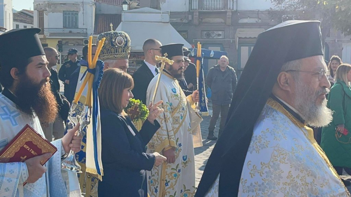 Σακελλαροπούλου: H σημερινή μέρα είναι η νίκη του φωτός