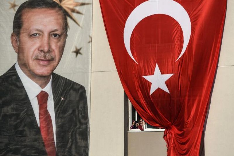 Δύσκολη η αυτοδυναμία για Ερντογάν-Πάλι στις κάλπες;