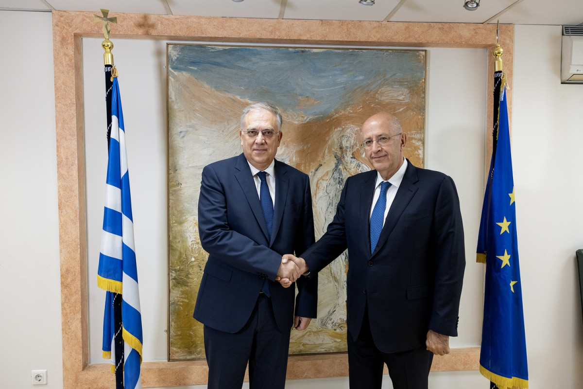 Θεοδωρικάκος σε Θεοδωρόπουλο: Εθνική υπόθεση η βιομηχανία