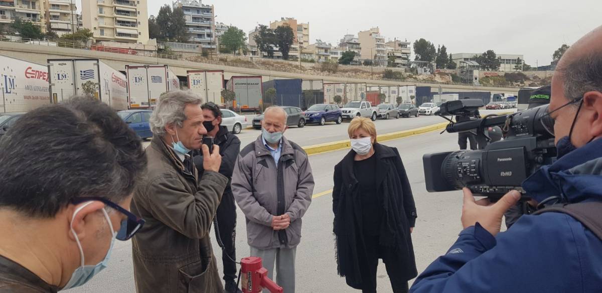 Διαμαρτυρία στο υπ. Ναυτιλίας για τους εγκλωβισμένους Έλληνες ναυτικούς