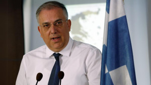 Θεοδωρικάκος: Φανατικά υπέρμαχος της άρσης μονιμότητας στο Δημόσιο