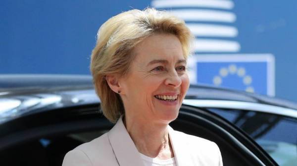 Φον ντερ Λάιεν: Ευρωπαϊκός κατώτατος μισθός και σύστημα αντασφάλισης ανεργίας