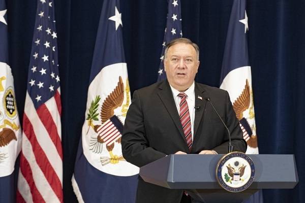 Πομπέο: Επίσκεψη στρατιωτικού ενδιαφέροντος σε Θεσσαλονίκη και Σούδα