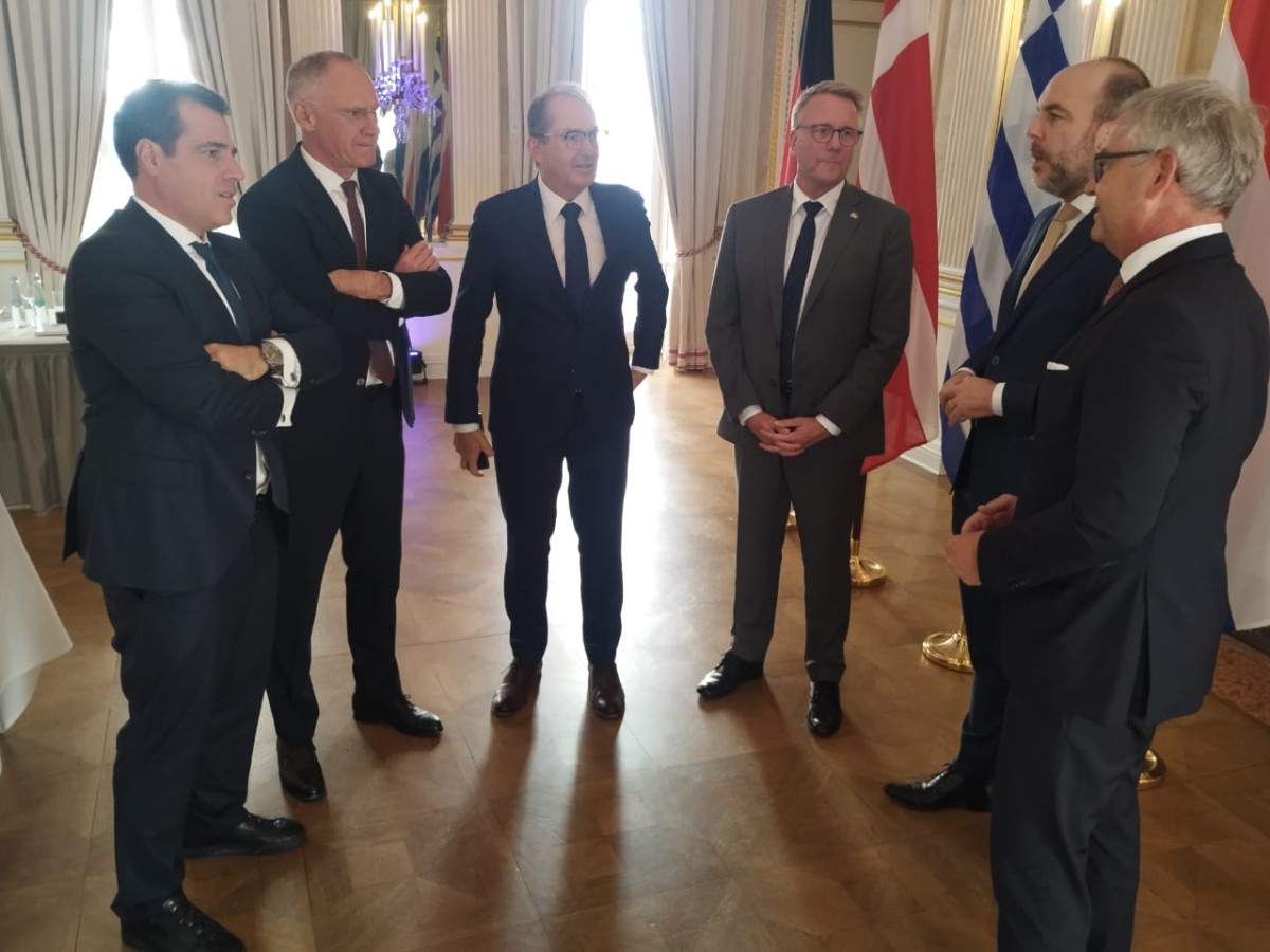 Πλεύρης στο Μόναχο: Στο τραπέζι ευρωπαϊκός μηχανισμός κρίσεων για τα σύνορα και νέα hubs επιστροφών