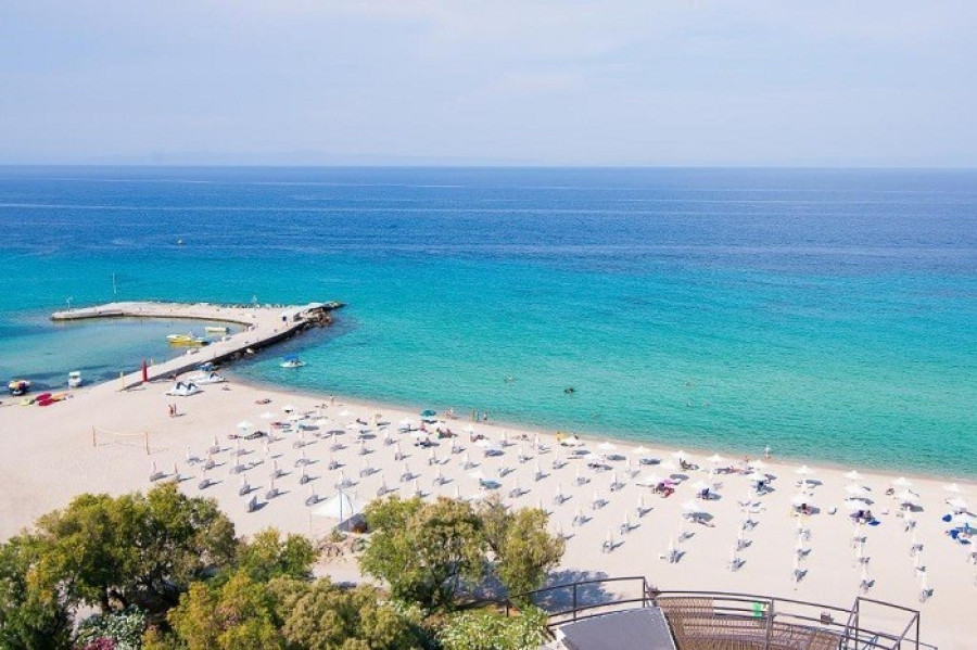 Καθυστερήσεις, κόστη, άδειες: Γιατί εγκατέλειψε η Goldman Sachs τα τουριστικά της σχέδια στην Ελλάδα