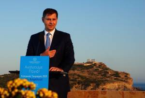 Με 5 ζώνες άμυνας και συγκρατημένη αισιοδοξία ξεκινά ο τουρισμός