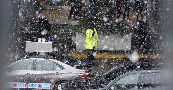 ΗΠΑ: Χάος στα αεροδρόμια λόγω Όμικρον και κακοκαιρίας-Ακυρώθηκαν χιλιάδες πτήσεις