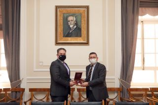 Μνημόνιο Συνεργασίας μεταξύ ΕΔΑ Αττικής και Οικονομικού Πανεπιστημίου Αθηνών
