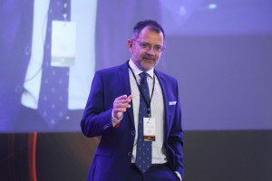 Τζέης (Atradius): 1 στους 4 ασφαλίζει τις πιστώσεις του