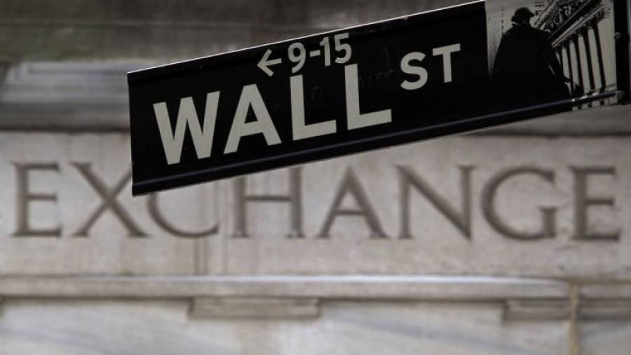 Στο «κόκκινο» οι δείκτες της Wall Street
