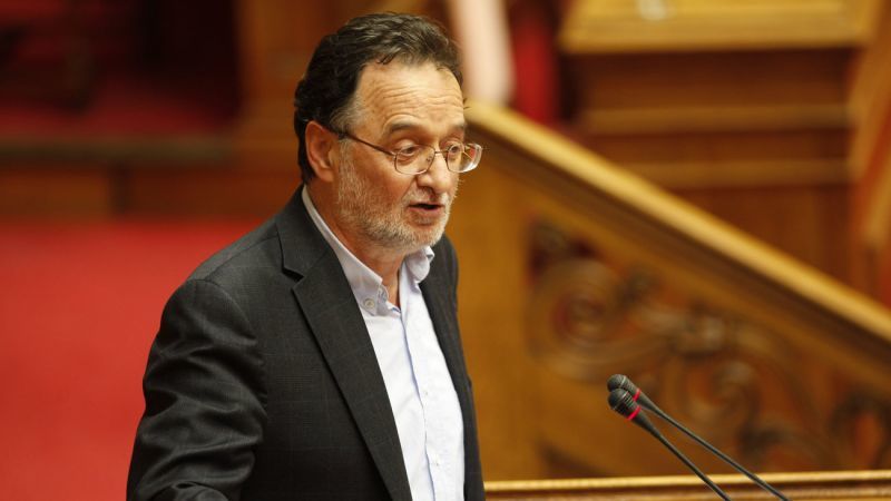 Μνημόνιο-Λαφαζάνης: Ντρέπομαι για την κυβέρνηση