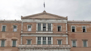 Γρ. Προϋπολογισμού Βουλής: Ομαλή προσγείωση με έλλειμμα και πολιτικά ρίσκα