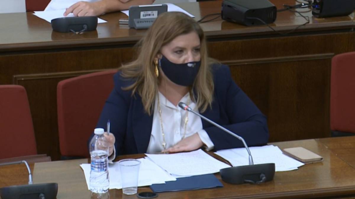 Συρεγγέλα:Καμία μορφή βίας δεν είναι αποδεκτή-Καμία γυναίκα δεν είναι μόνη