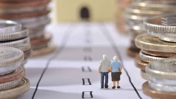 «Ξεμπλοκάρουν» έως και 40.000 συντάξεις παράλληλης και διαδοχικής ασφάλισης