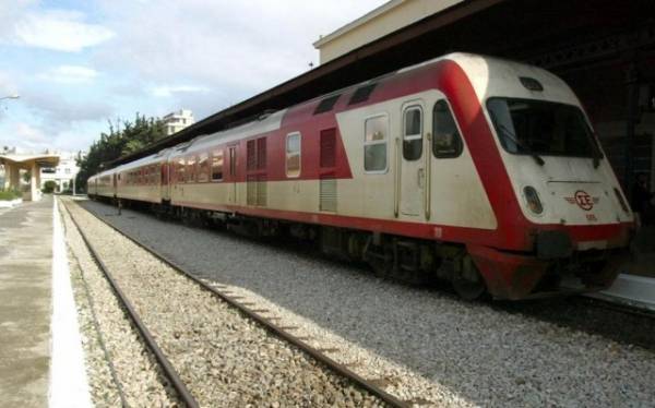 Εκτροχιάστηκε τρένο στη Λαμία, τραυματίζοντας μία γυναίκα