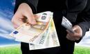 7 στους 10 Έλληνες θεωρούν… βρώμικα τα μετρητά!