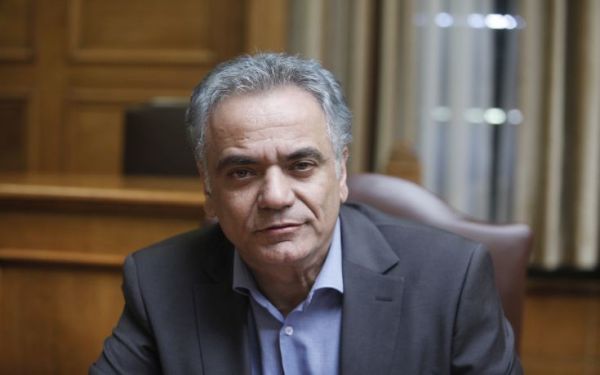 Τι θα γίνει με τα σκουπίδια-Έρχεται νομοθετική ρύθμιση και συνάντηση Σκουρλέτη-εργαζομένων