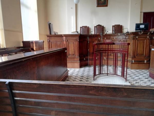 Οι δικηγόροι ζητούν την άμεση και πλήρη λειτουργία των δικαστηρίων