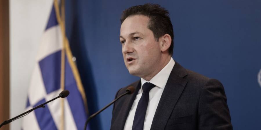 Πέτσας για κορονοϊό: Θα λάβουμε ό,τι μέτρο χρειαστεί