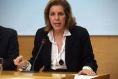 Χριστοφιλοπούλου: Στα ασφαλιστικά ταμεία τα έσοδα αποκρατικοποιήσεων
