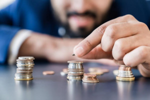 Πληθωρισμός: Γιατί θα διαρκέσει περισσότερο στην Ευρώπη απ’ό,τι στις ΗΠΑ