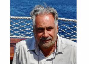 Πλήγμα σε τουρισμό και οικονομία το όργιο των παράνομων ξεναγήσεων