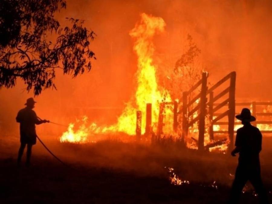 Αυστραλία: Μάχη με τις φλόγες ανήμερα των Χριστουγέννων