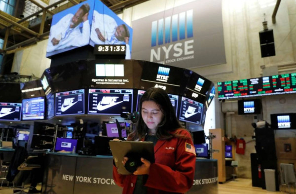 Δεύτερη ημέρα απωλειών στη Wall Street με «βαρίδι» τα επιτόκια