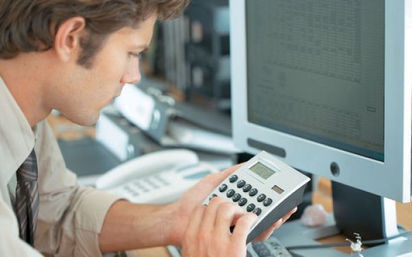 Εκτός ρύθμισης 1,5 εκατομμύριο οφειλέτες του Δημοσίου