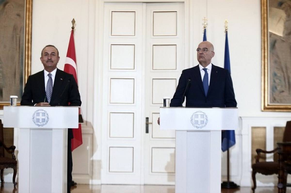 Διπλωματικές πηγές: Ειλικρινής η συζήτηση που είχαν Δένδιας και Τσαβούσογλου