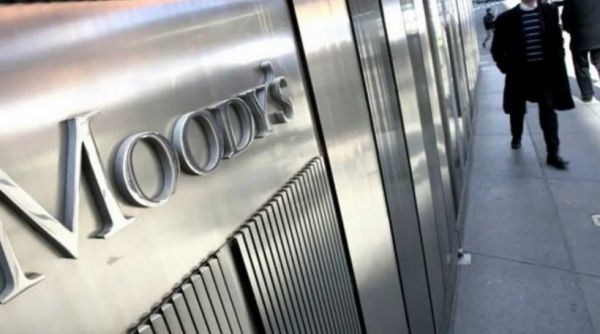 Moody&#039;s: Στο 1,5% η ανάπτυξη-Σταθερό το outlook για τράπεζες