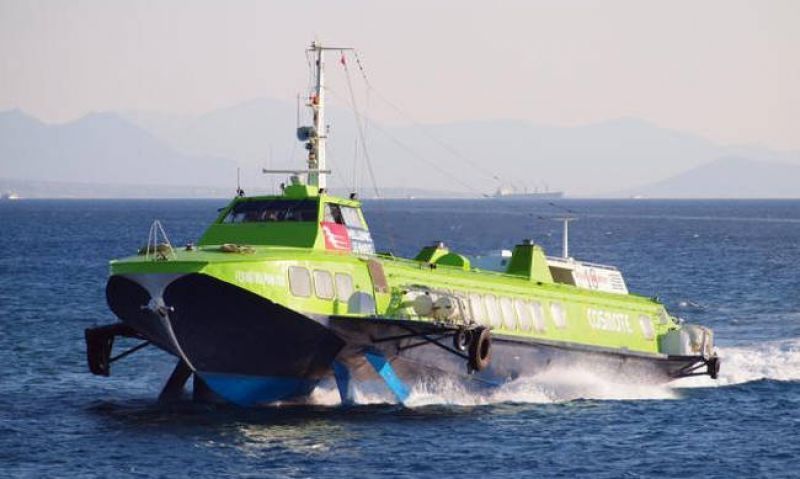 Πίσω στον Πειραιά υδροπτέρυγο με 126 επιβάτες, λόγω βλάβης